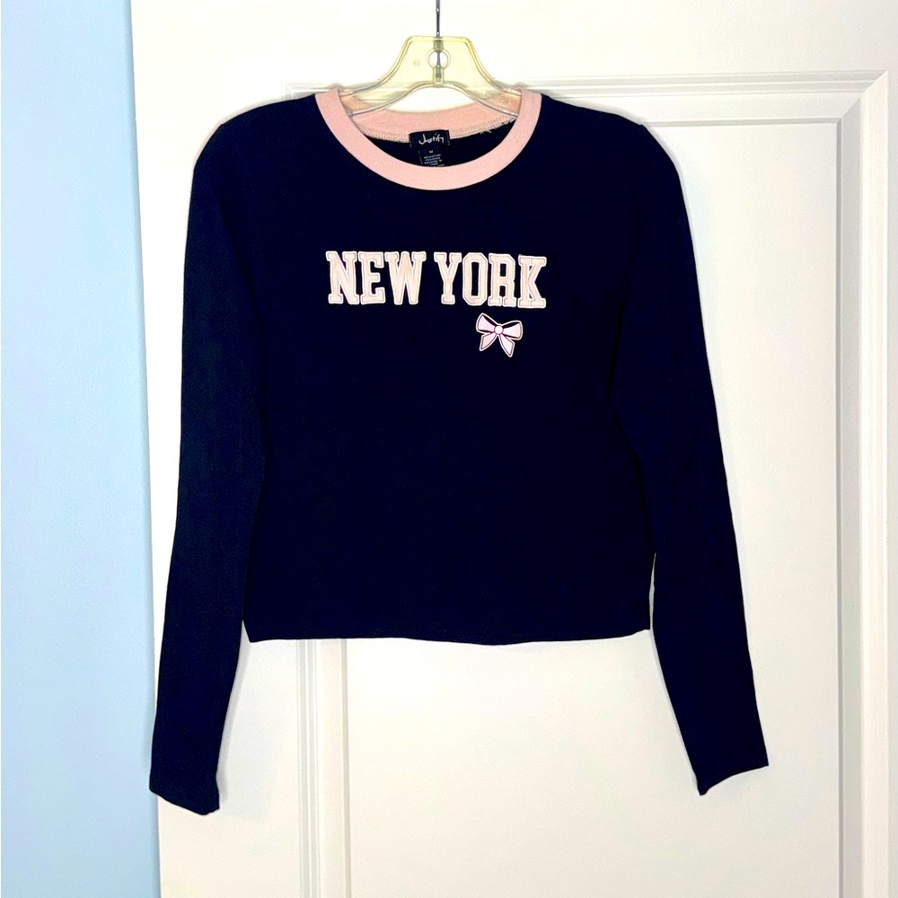 🍓6/$15🍓 Pink & Black Long Sleeved New York Top